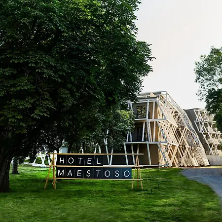 Maestoso - Lipica Ξενοδοχείο